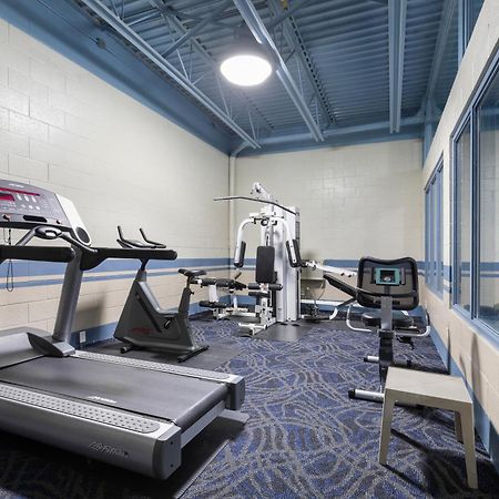 Glenwood Inn & Suites Trail Екстер'єр фото