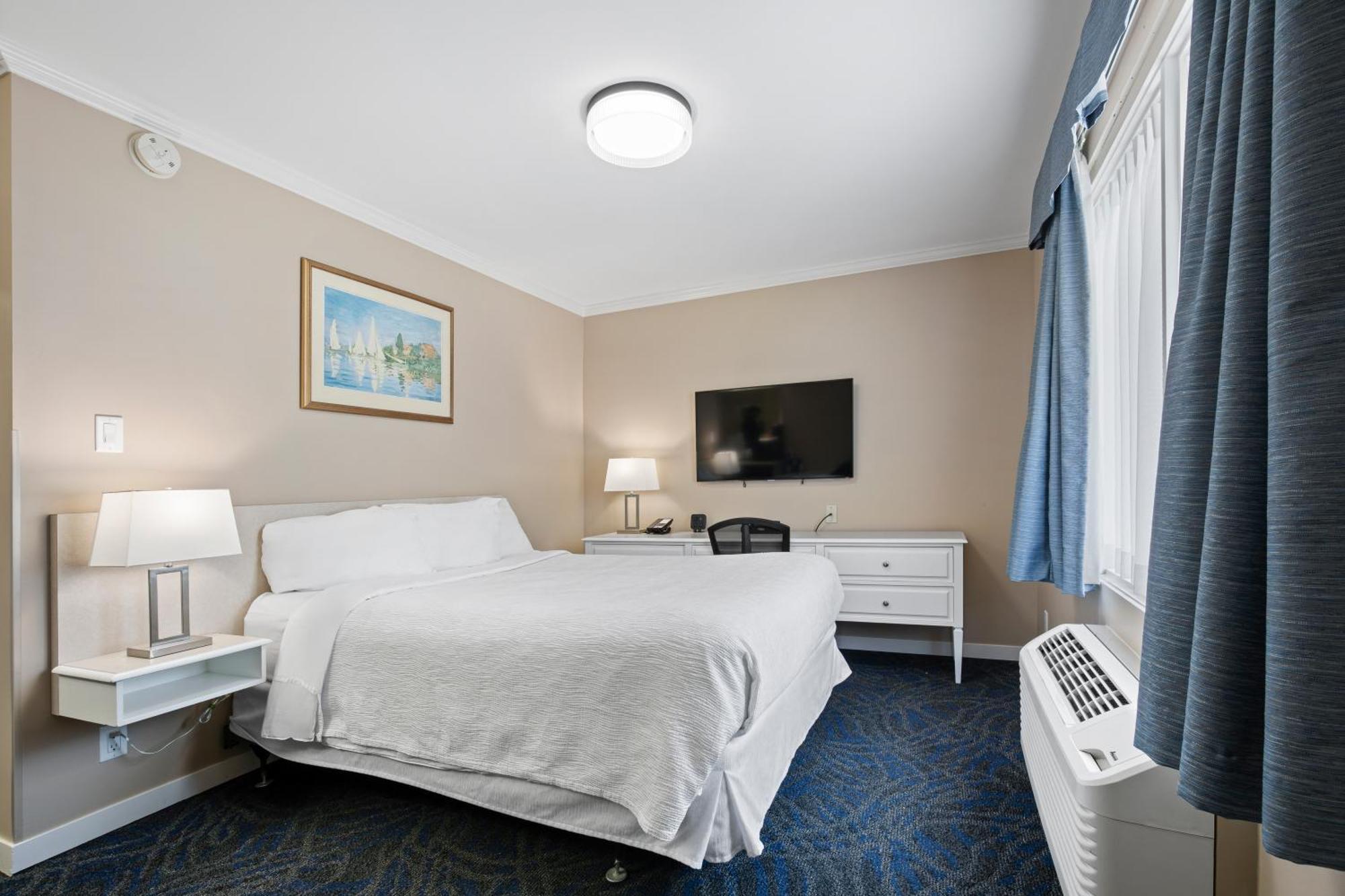 Glenwood Inn & Suites Trail Екстер'єр фото